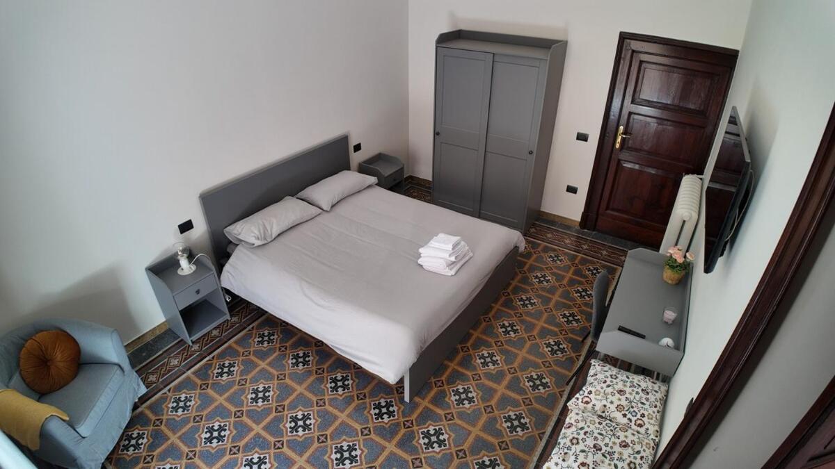 Casa Manu Nuovo Appartamento In Centro Storico Benevento Exteriör bild