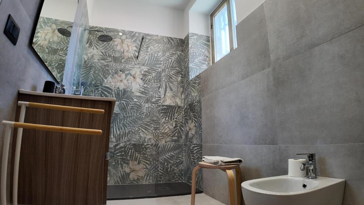 Casa Manu Nuovo Appartamento In Centro Storico Benevento Exteriör bild